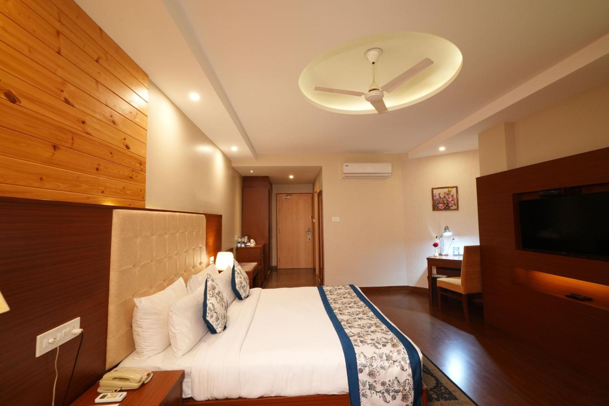 เดอะ บลิส ปาลัมปุระ Hotel ปาแลมปูร์ ภายนอก รูปภาพ