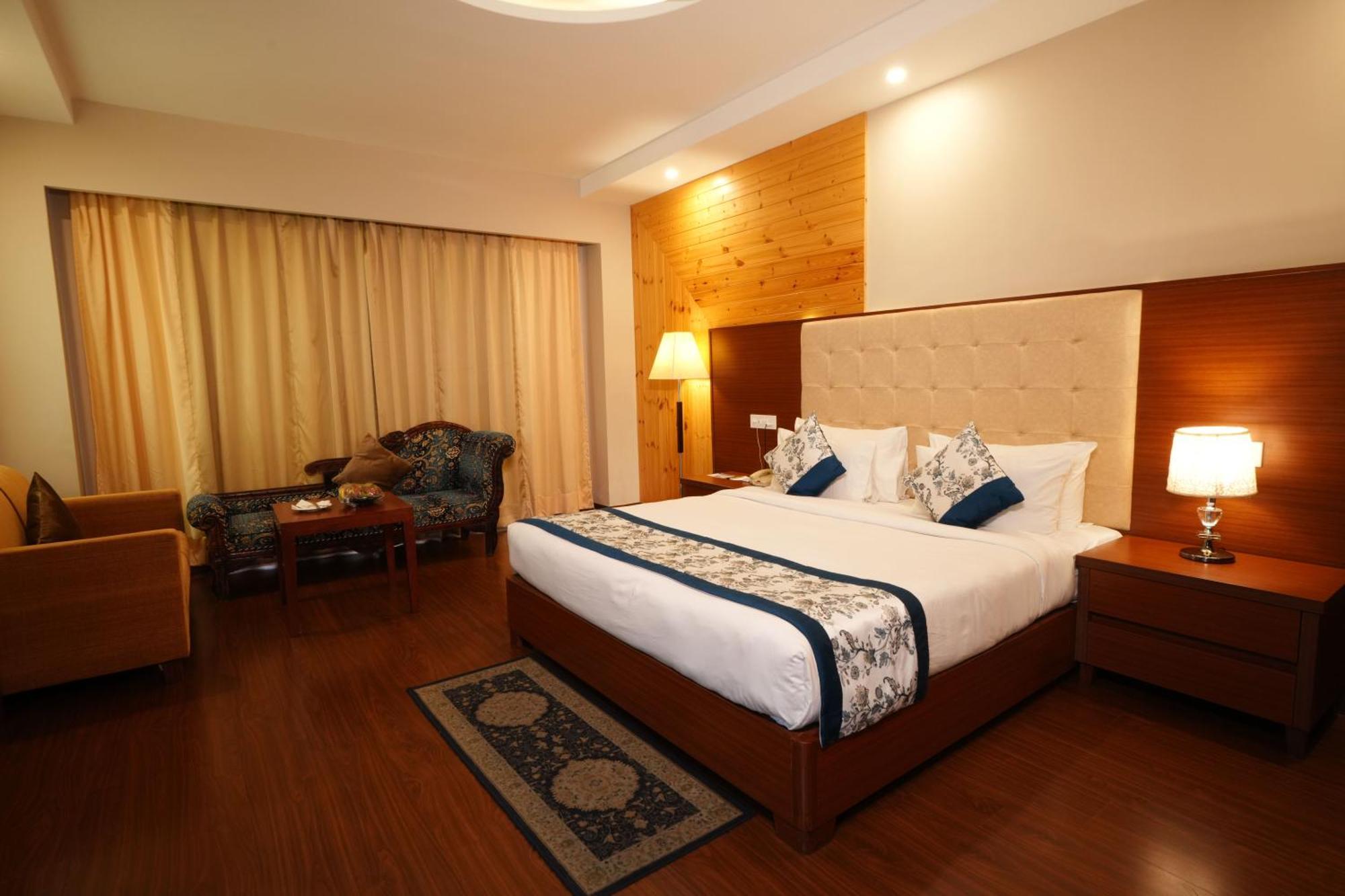 เดอะ บลิส ปาลัมปุระ Hotel ปาแลมปูร์ ภายนอก รูปภาพ