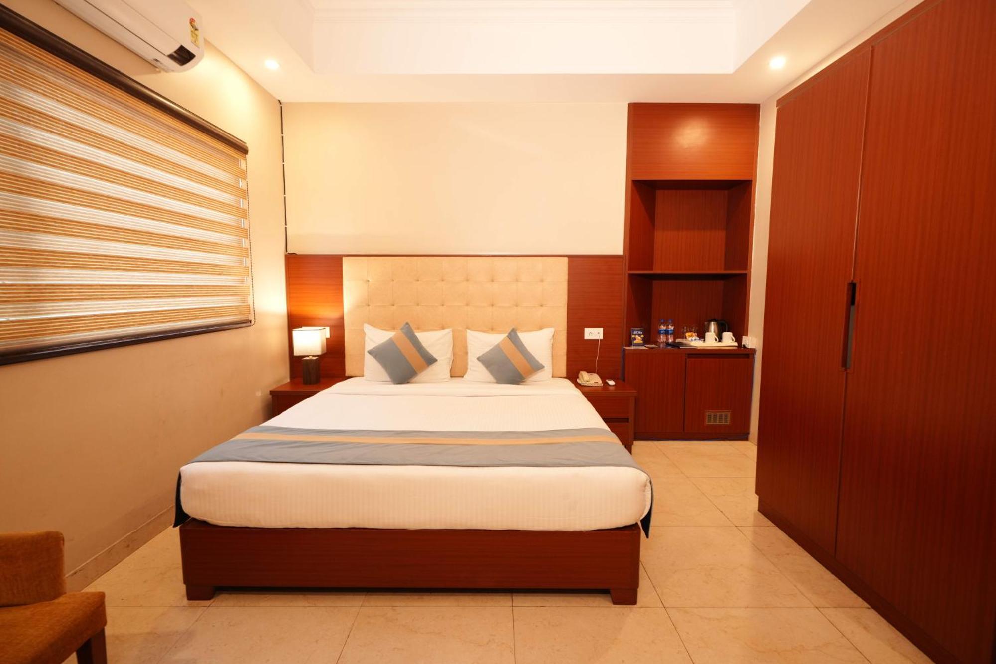 เดอะ บลิส ปาลัมปุระ Hotel ปาแลมปูร์ ภายนอก รูปภาพ