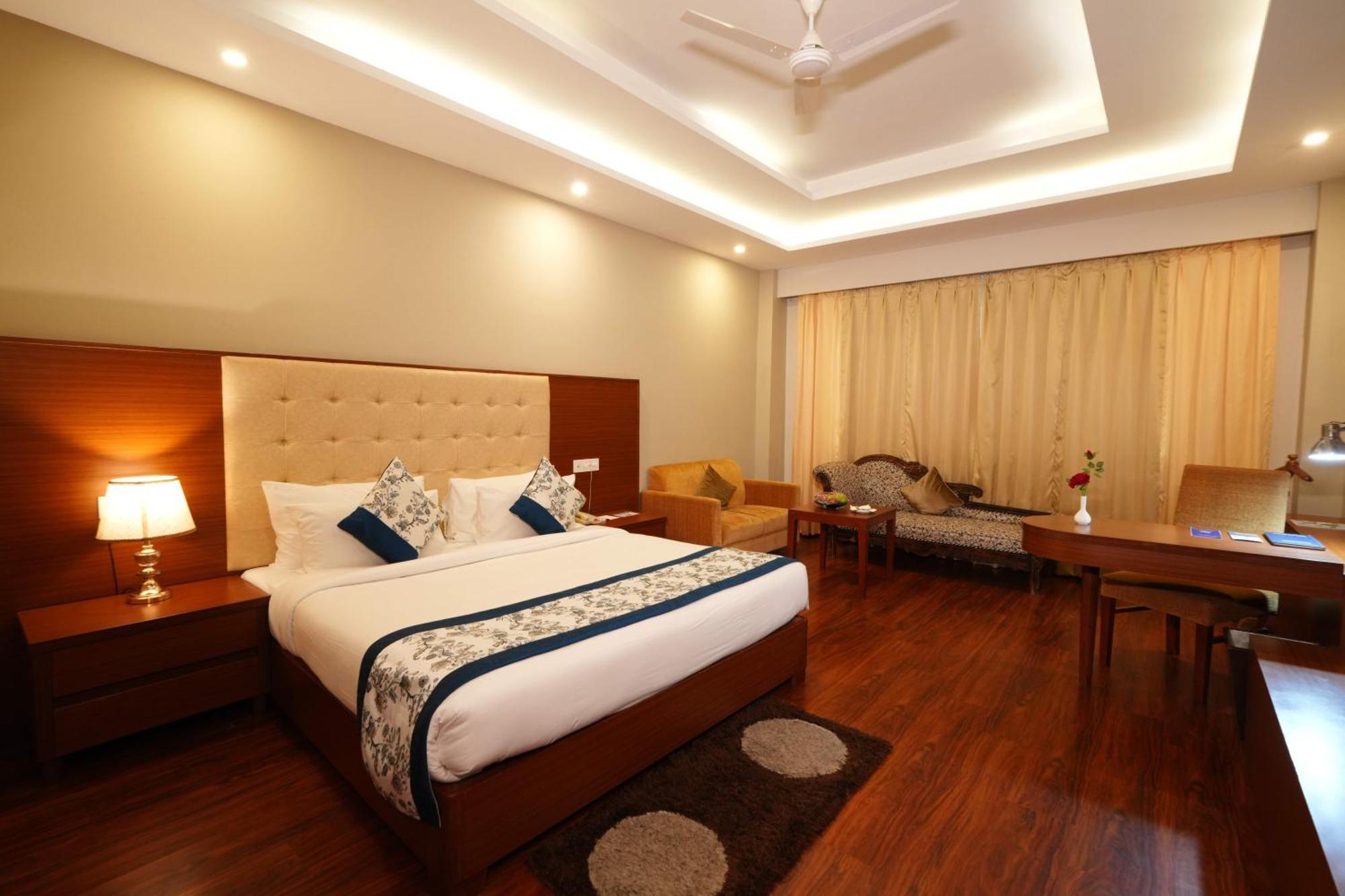 เดอะ บลิส ปาลัมปุระ Hotel ปาแลมปูร์ ภายนอก รูปภาพ