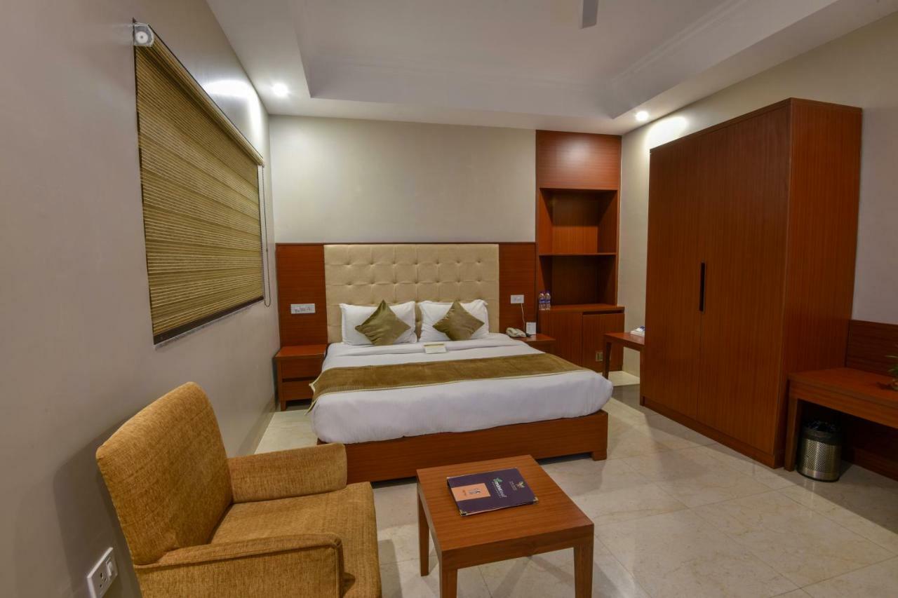 เดอะ บลิส ปาลัมปุระ Hotel ปาแลมปูร์ ภายนอก รูปภาพ